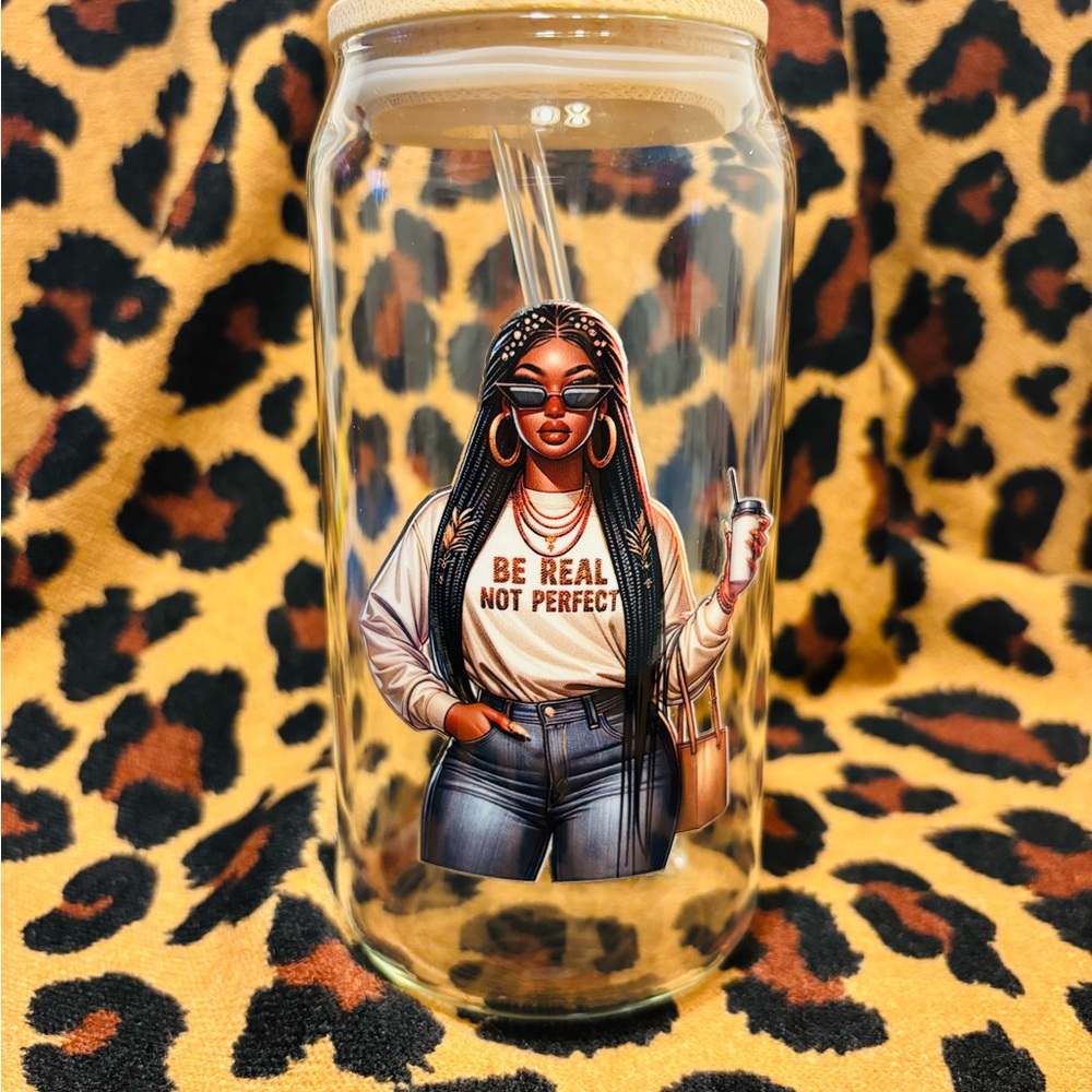 Stylish Clear Glass Tumbler with Straw